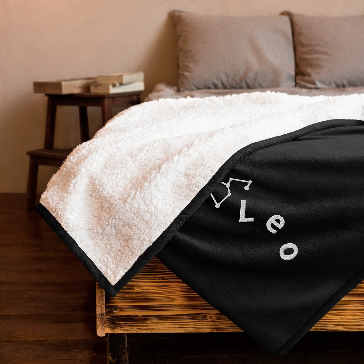 “Leo” Premium Sherpa Blanket